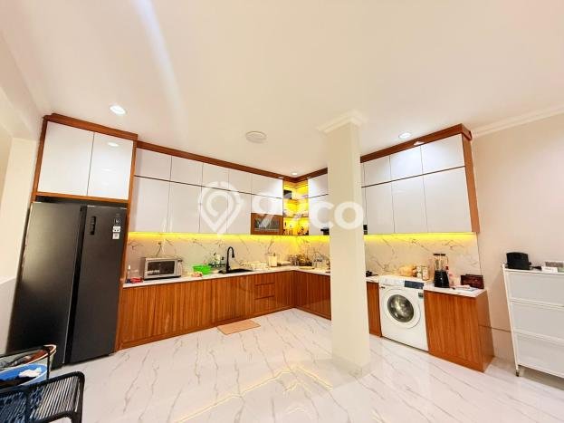 Rumah Mewah LB 250m2 Siap Pakai Desain Elegan di Sentul City, Bogor Rumah Mewah LB 250m2 Siap Pakai Desain Elegan di Sentul City, Bogor
