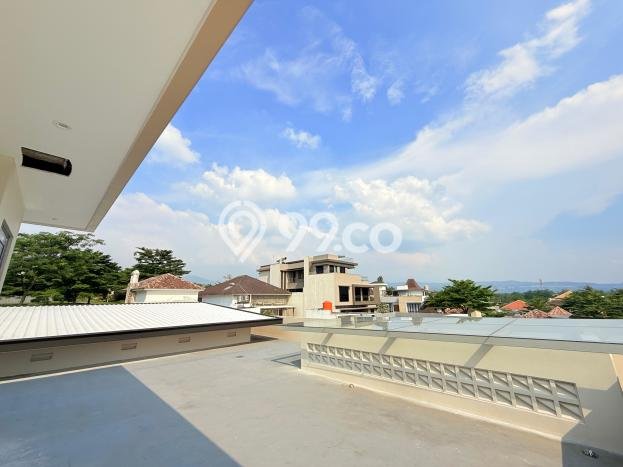 Rumah Elit Modern Tanpa Renovasi di Sentul City Bogor Rumah Elit Modern Tanpa Renovasi di Sentul City Bogor