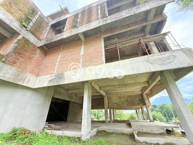 Ready to Use! Luxury House LT 1018m2 Desain Elegan di Sentul City Ready to Use! Luxury House LT 1018m2 Desain Elegan di Sentul City