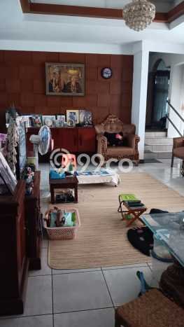 Rumah Elit LB 450m2 Siap Pakai Desain Elegan di Setiabudi, Bandung Rumah Elit LB 450m2 Siap Pakai Desain Elegan di Setiabudi, Bandung