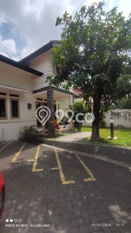 Rumah Minimalis 3 KT LT 240m2 di Cicadas Rumah Minimalis 3 KT LT 240m2 di Cicadas