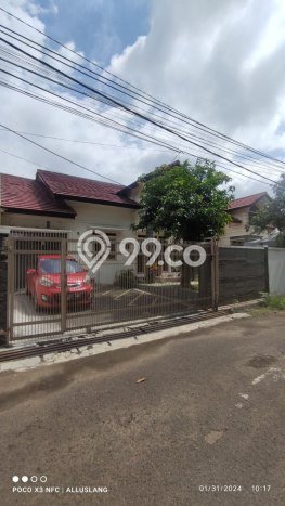 Rumah Minimalis 3 KT LT 240m2 di Cicadas Rumah Minimalis 3 KT LT 240m2 di Cicadas
