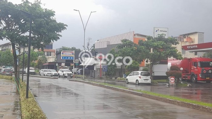 LOKASI SUPER STRATEGIS! Komersial di Graha Raya, Luas 500m², Kawasan Komersial LOKASI SUPER STRATEGIS! Komersial di Graha Raya, Luas 500m², Kawasan Komersial
