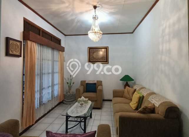 Hunian Eksklusif Siap Huni LT 300m2 di Ciputat, Tangerang Selatan Hunian Eksklusif Siap Huni LT 300m2 di Ciputat, Tangerang Selatan