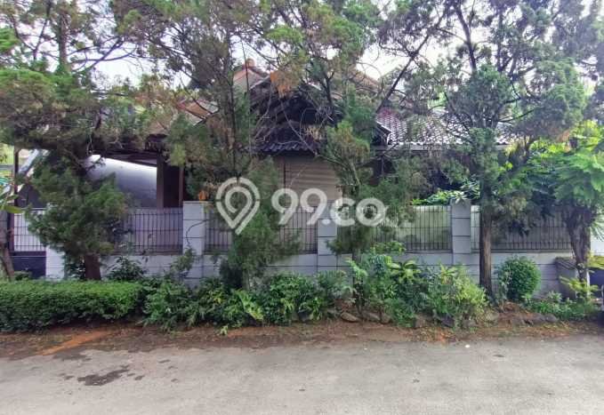 Hunian Eksklusif Siap Huni LT 300m2 di Ciputat, Tangerang Selatan Hunian Eksklusif Siap Huni LT 300m2 di Ciputat, Tangerang Selatan
