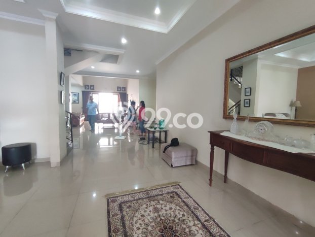 Jual Rumah Mewah Megah Dengan View Cantik di Rempoa, Tangerang Jual Rumah Mewah Megah Dengan View Cantik di Rempoa, Tangerang