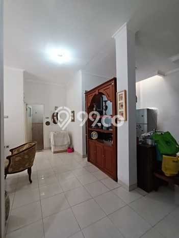 Rumah Luas Asri 3 KT Siap Huni di Cinere Jakarta Selatan Rumah Luas Asri 3 KT Siap Huni di Cinere Jakarta Selatan