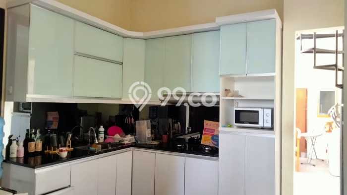 Ready to Use! Luxury House LT 330m2 Desain Modern di Gandul Ready to Use! Luxury House LT 330m2 Desain Modern di Gandul