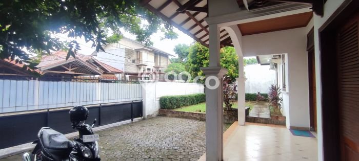 Dijual Rumah Mewah Exclusive di Cinere, Depok Dijual Rumah Mewah Exclusive di Cinere, Depok