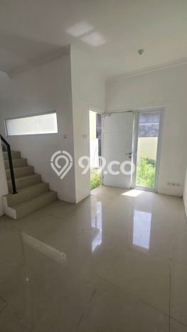 For Sale Rumah 2 Kamar Lokasi Ideal Bagus dan Strategis di Kenjeran For Sale Rumah 2 Kamar Lokasi Ideal Bagus dan Strategis di Kenjeran