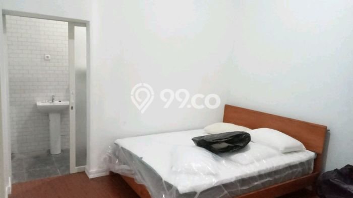 HOT PROPERTY! Rumah Premium area Sidoarjo, LT 160m² LB 260m² HOT PROPERTY! Rumah Premium area Sidoarjo, LT 160m² LB 260m²