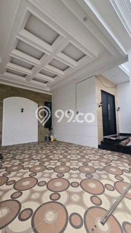 Jual Rumah Luas Megah Dengan View Cantik di Pakuwon City, Surabaya Jual Rumah Luas Megah Dengan View Cantik di Pakuwon City, Surabaya