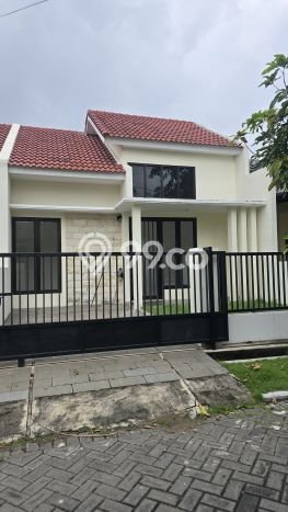 Rumah PREMIUM area Sedati, Sidoarjo, LT 112m2m² LB 60m2m² KESEMPATAN TERBATAS! Rumah PREMIUM area Sedati, Sidoarjo, LT 112m2m² LB 60m2m² KESEMPATAN TERBATAS!