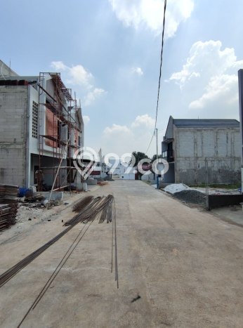 Hunian Nyaman Asri 5 KT Siap Huni di Cibubur Jakarta Timur Hunian Nyaman Asri 5 KT Siap Huni di Cibubur Jakarta Timur