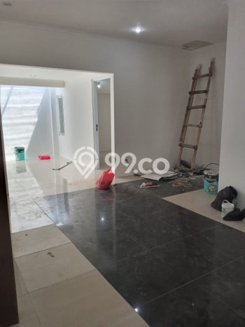 Rumah Nyaman di Kota Wisata, Bogor, LT 128m² LB 150m² Rumah Nyaman di Kota Wisata, Bogor, LT 128m² LB 150m²