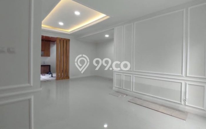 GOOD DEAL! Rumah Premium di Legenda Wisata, Luas 136m² Bangunan 200m² GOOD DEAL! Rumah Premium di Legenda Wisata, Luas 136m² Bangunan 200m²