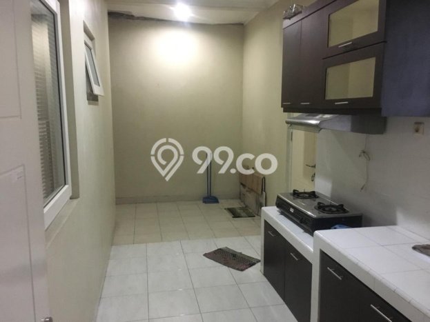 Rumah Modern 3 Kamar Terawat di Kompleks Cluster Kota Wisata, Bogor Rumah Modern 3 Kamar Terawat di Kompleks Cluster Kota Wisata, Bogor