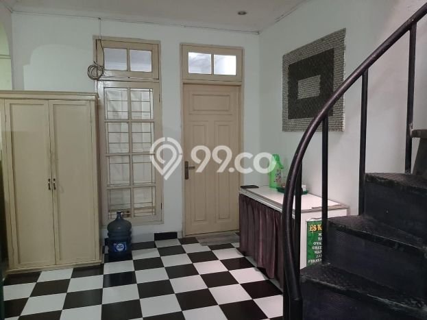 PROPERTI PILIHAN! Rumah Asri area Legenda Wisata, LT 135m² Bangunan 117m² PROPERTI PILIHAN! Rumah Asri area Legenda Wisata, LT 135m² Bangunan 117m²