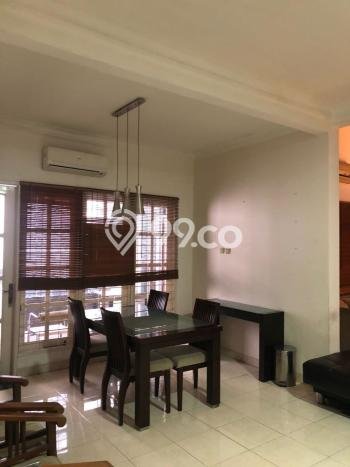 Ready to Use! Luxury House LT 180m2 Desain Elegan di Kota Wisata Ready to Use! Luxury House LT 180m2 Desain Elegan di Kota Wisata