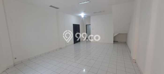 Ruko Dijual di Jakarta Timur LT 94m2 & LB 175m2 Lokasi Terbaik! Ruko Dijual di Jakarta Timur LT 94m2 & LB 175m2 Lokasi Terbaik!