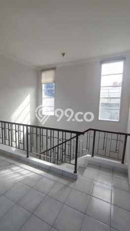Dijual Hunian Rumah Terawat 3 Kamar di Legenda Wisata, Bogor Dijual Hunian Rumah Terawat 3 Kamar di Legenda Wisata, Bogor