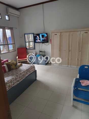 For Sale! Luxury House LT 240m2 Desain Elegan di Depok II For Sale! Luxury House LT 240m2 Desain Elegan di Depok II