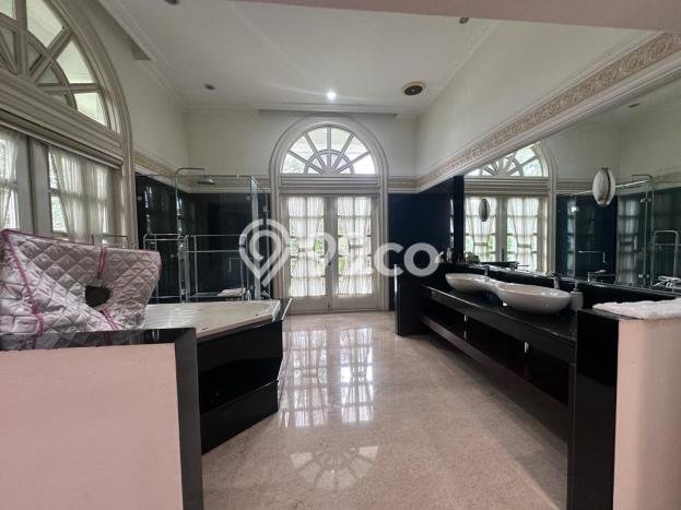 Ready to Use! Luxury House LT 1070m2 Desain Modern di Lippo Karawaci Ready to Use! Luxury House LT 1070m2 Desain Modern di Lippo Karawaci