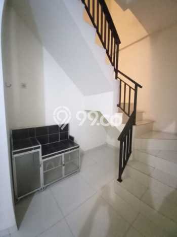 Disewakan! Rumah 2 Kamar Tidur &
2 Kamar Mandi di Lippo Karawaci, Tangerang Disewakan! Rumah 2 Kamar Tidur &
2 Kamar Mandi di Lippo Karawaci, Tangerang