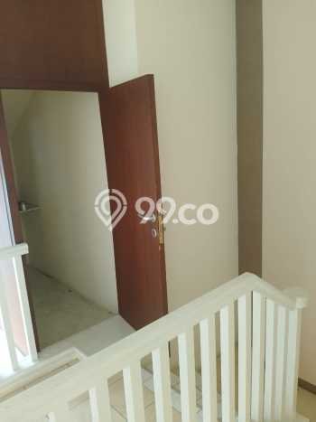 Hunian Strategis 3 KT LB 85m2 Kondisi Bagus di Lippo Karawaci Hunian Strategis 3 KT LB 85m2 Kondisi Bagus di Lippo Karawaci