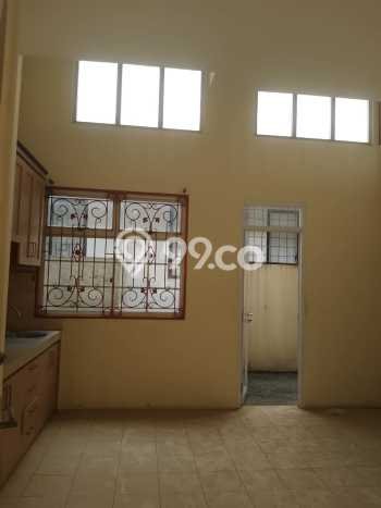 Hunian Strategis 3 KT LB 85m2 Kondisi Bagus di Lippo Karawaci Hunian Strategis 3 KT LB 85m2 Kondisi Bagus di Lippo Karawaci