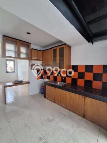Disewakan! Rumah 3 Kamar Tidur &
2 Kamar Mandi di Lippo Karawaci, Tangerang Disewakan! Rumah 3 Kamar Tidur &
2 Kamar Mandi di Lippo Karawaci, Tangerang