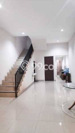 Jual Rumah Eksklusif 4 KT di Lippo Karawaci, Tangerang Jual Rumah Eksklusif 4 KT di Lippo Karawaci, Tangerang