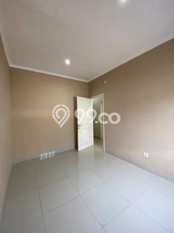 Disewakan! Rumah 4 Kamar Tidur &
3 Kamar Mandi di Gading Serpong, Tangerang Disewakan! Rumah 4 Kamar Tidur &
3 Kamar Mandi di Gading Serpong, Tangerang