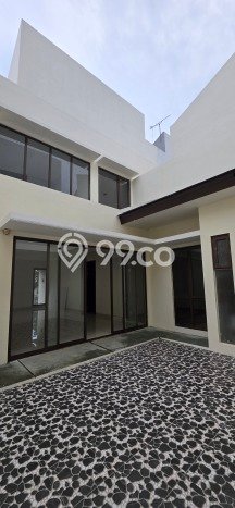 Hot Offer Hunian Premium Ideal dan Luas di BSD, Tangerang Selatan Hot Offer Hunian Premium Ideal dan Luas di BSD, Tangerang Selatan