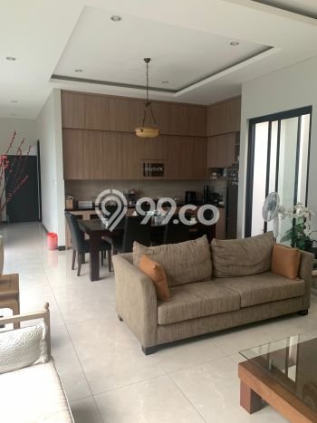 Jual Rumah Luas Elegan Dengan View Cantik di Gading Serpong, Tangerang Jual Rumah Luas Elegan Dengan View Cantik di Gading Serpong, Tangerang
