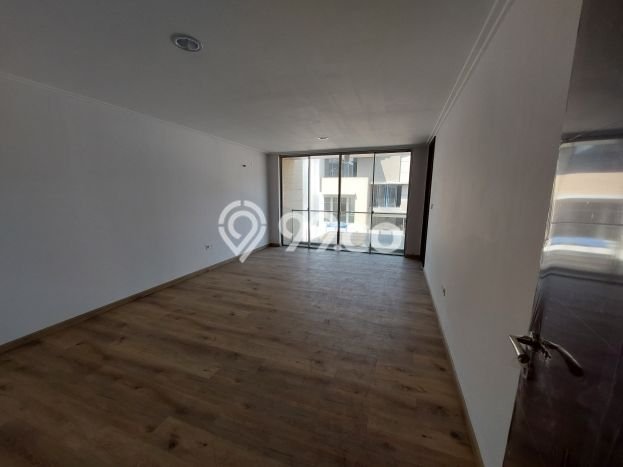 Rumah Luxury Modern Tanpa Renovasi di Pantai Indah Kapuk Jakarta Utara Rumah Luxury Modern Tanpa Renovasi di Pantai Indah Kapuk Jakarta Utara