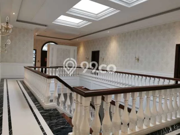 For Sale! Premium House LT 1084m2 Desain Modern di Pantai Indah Kapuk For Sale! Premium House LT 1084m2 Desain Modern di Pantai Indah Kapuk