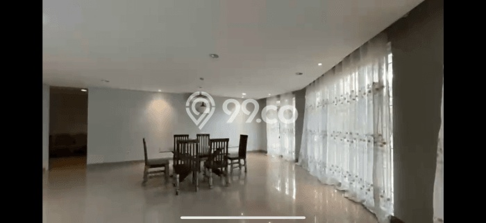 Disewakan! Rumah 5 Kamar Tidur &
4 Kamar Mandi di Pantai Indah Kapuk, Jakarta Utara Disewakan! Rumah 5 Kamar Tidur &
4 Kamar Mandi di Pantai Indah Kapuk, Jakarta Utara