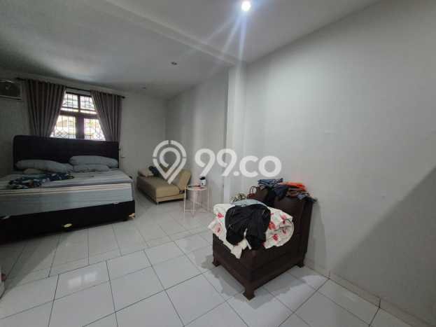 Rumah Modern 4 KT di Taman Kopo Indah Bandung Semi Furnished Rumah Modern 4 KT di Taman Kopo Indah Bandung Semi Furnished