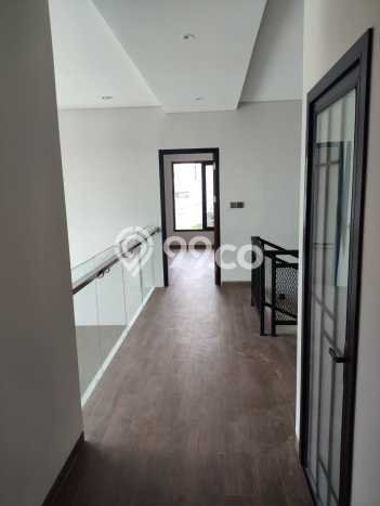 Rumah Mewah LB 250m2 Siap Huni Desain Elegan di Setiabudi, Bandung Rumah Mewah LB 250m2 Siap Huni Desain Elegan di Setiabudi, Bandung