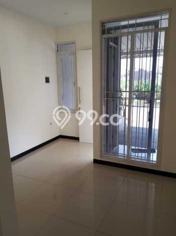 Dijual Hunian Rumah Terawat 3 Kamar di Mekar Wangi, Bandung Dijual Hunian Rumah Terawat 3 Kamar di Mekar Wangi, Bandung