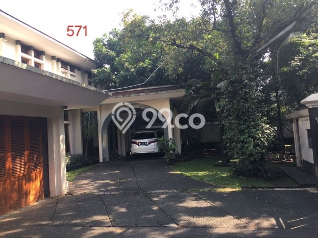 Rumah Luxury Modern Tanpa Renovasi di Pejaten Jakarta Selatan Rumah Luxury Modern Tanpa Renovasi di Pejaten Jakarta Selatan
