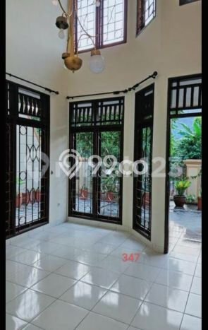 KESEMPATAN TERBAIK! Rumah area Tanjung Barat, 4 KT, Siap Huni, Luas 320m² LB 450m² KESEMPATAN TERBAIK! Rumah area Tanjung Barat, 4 KT, Siap Huni, Luas 320m² LB 450m²