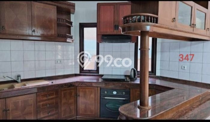KESEMPATAN TERBAIK! Rumah area Tanjung Barat, 4 KT, Siap Huni, Luas 320m² LB 450m² KESEMPATAN TERBAIK! Rumah area Tanjung Barat, 4 KT, Siap Huni, Luas 320m² LB 450m²
