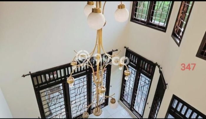 KESEMPATAN TERBAIK! Rumah area Tanjung Barat, 4 KT, Siap Huni, Luas 320m² LB 450m² KESEMPATAN TERBAIK! Rumah area Tanjung Barat, 4 KT, Siap Huni, Luas 320m² LB 450m²