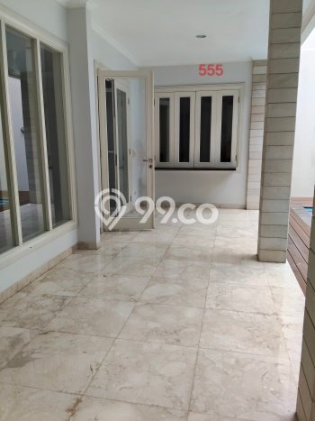 Hunian Minimalis dengan LT 483m2 & LB 500m2 Disewakan di Pondok Indah Hunian Minimalis dengan LT 483m2 & LB 500m2 Disewakan di Pondok Indah