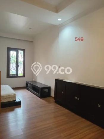 Rumah Bagus Siap Huni Di Serpong Utara Luas 325m2 Lokasi Strategis Rumah Bagus Siap Huni Di Serpong Utara Luas 325m2 Lokasi Strategis