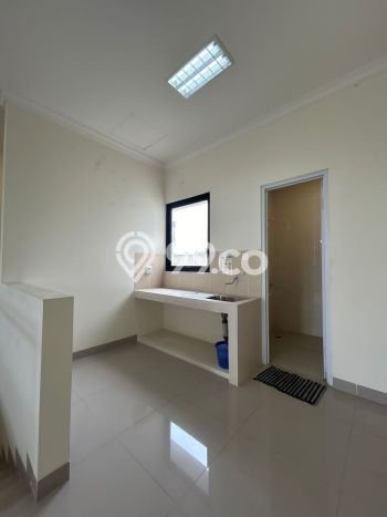 Ruko Dijual di Prime Area Tangerang Luas 184m2 Ruko Dijual di Prime Area Tangerang Luas 184m2