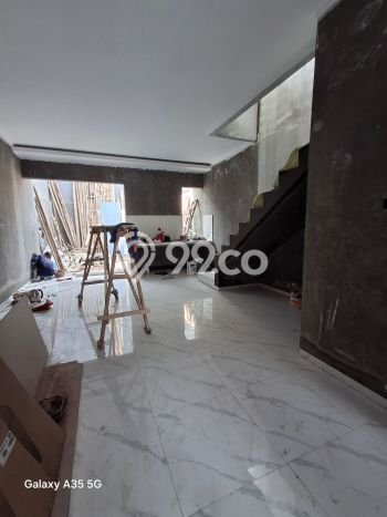 For Sale Hunian Rumah Terawat 3 KT di Meruya, Jakarta Barat For Sale Hunian Rumah Terawat 3 KT di Meruya, Jakarta Barat
