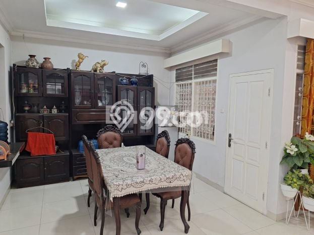 Rumah Elit Modern Tanpa Renovasi di Meruya Jakarta Barat Rumah Elit Modern Tanpa Renovasi di Meruya Jakarta Barat